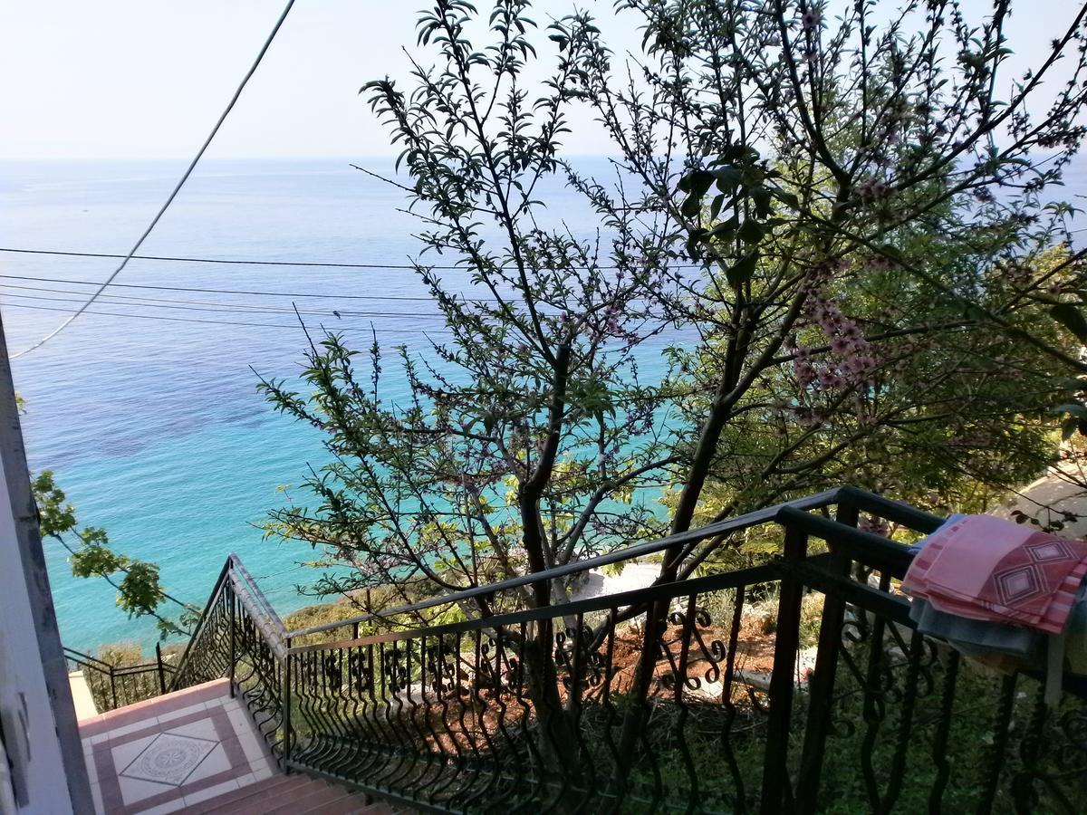 Odhisea Hotel Restaurant 科帕罗 外观 照片