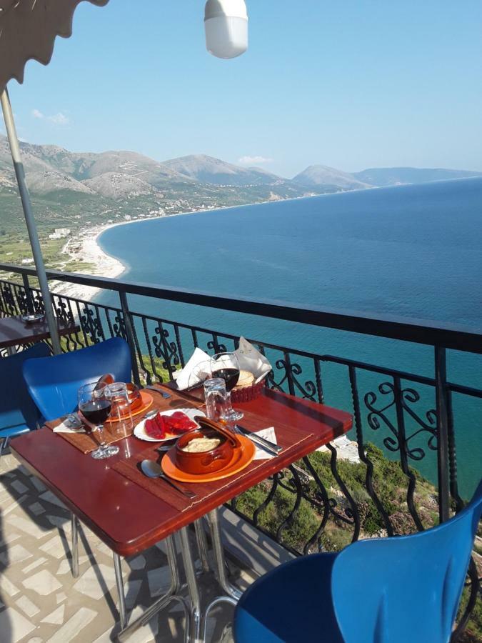 Odhisea Hotel Restaurant 科帕罗 外观 照片